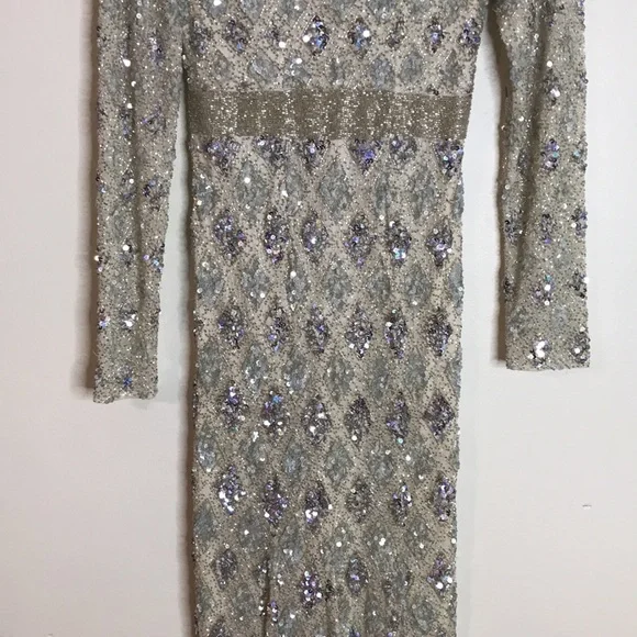 MacDuggal Lattice Sequin Long-Sleeve Gown nude sparkles size 4 - Picture 5 of 14